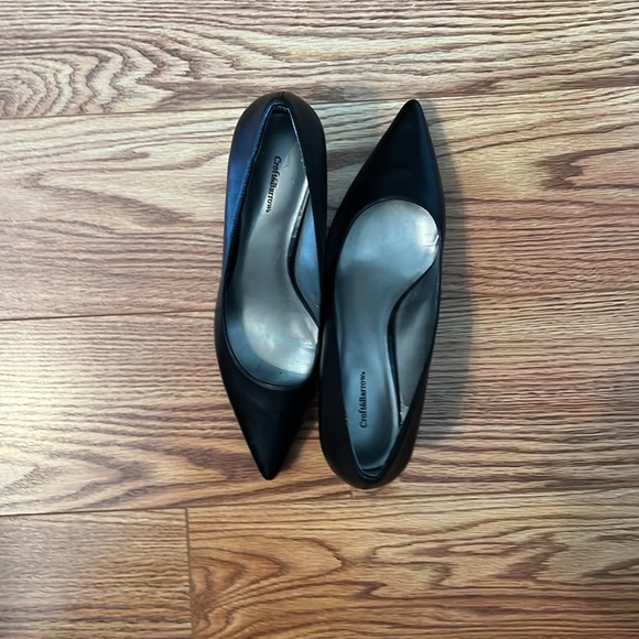 Croft & Barrow Black High Heels Size 9 Medium with 2 1/2“ Heels Sold by Kohl’s - Picture 2 of 5